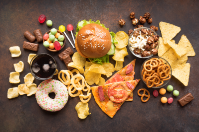 Diets higher in ultra-processed foods are linked to increased cancer risks / Pic: GettyImages Mizina